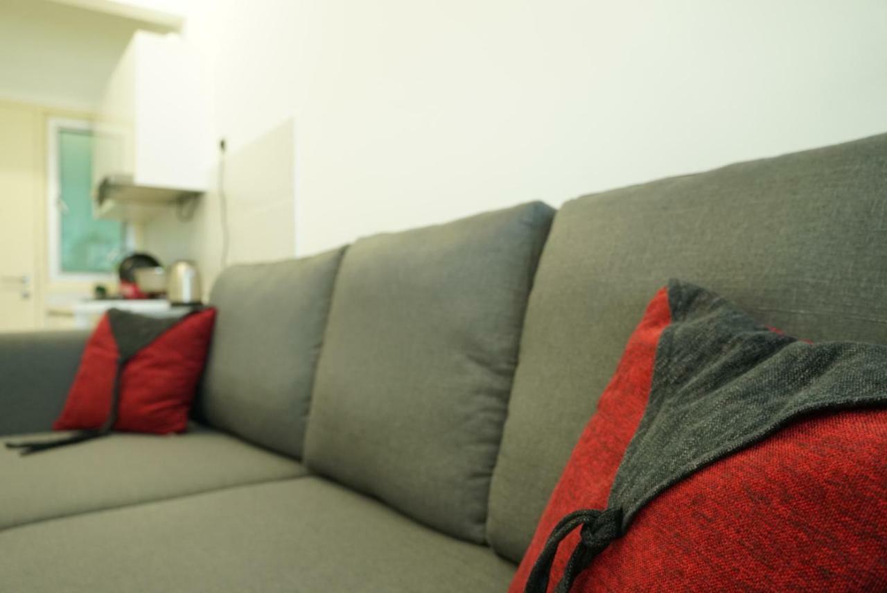 2 Carpark Gep 5 Star Hotel Bed & Sofa Studio Seri Kembangan Exterior photo